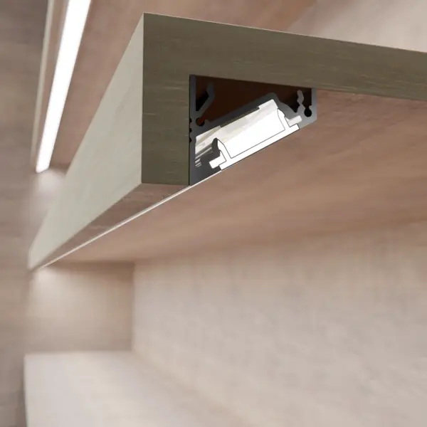 Eckprofilleuchte VERSURA montiert am vorderen Regalfachboden – moderne und präzise LED-Regalbeleuchtung von DWD Concepts
